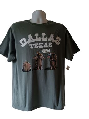 The Duck Co. Dallas Texas armadillo men's pale green short-sleeve t-shirt size L